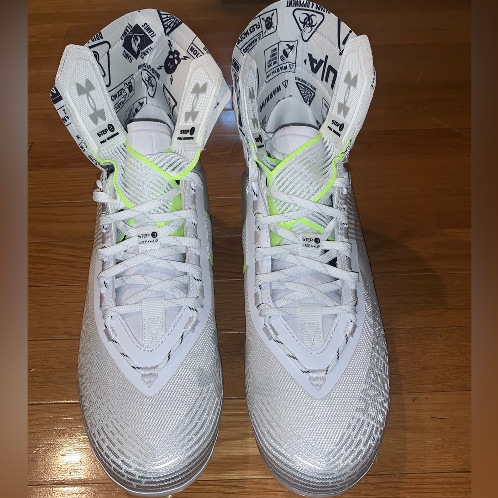 Under Armour Highlight MC Flex Wrap Cleat's White Silver Men's Size 11.5
